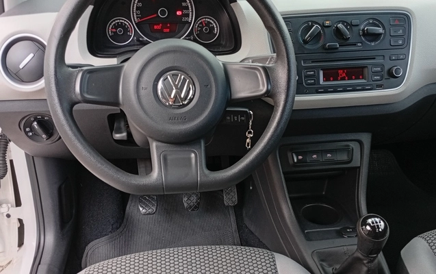 imagem-https://www.socarrao.com.br/sc-vehicle-images-prod/887599/1772281723304-VVAgTU9WRSBUU0kgMjAxNyAxMi5qcGc.jpg