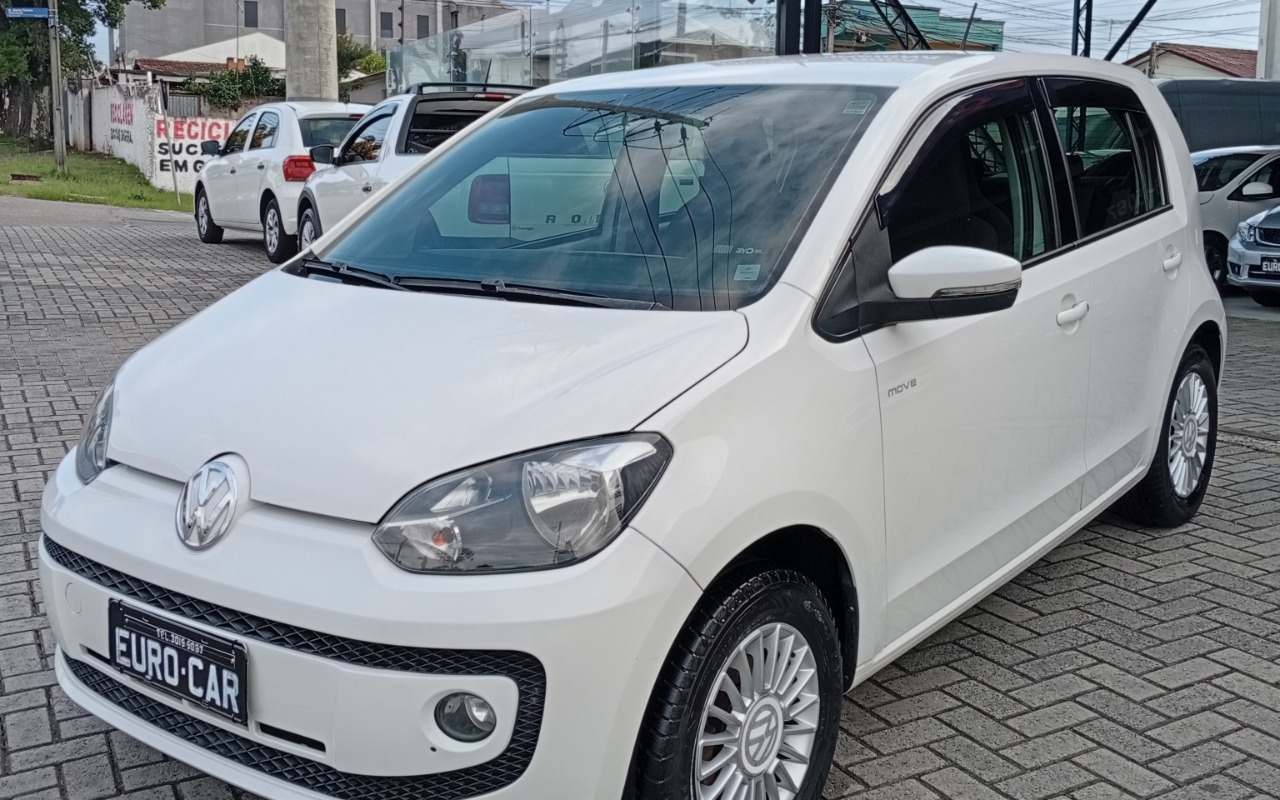Volkswagen Up! 2017 Branco — foto 1 de 3