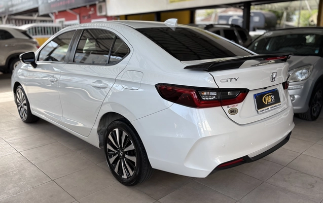 imagem-https://www.socarrao.com.br/sc-vehicle-images-prod/887626/1785174226463-003_3a68756c3a5c597d8844b2ca23cc0b49.jpeg