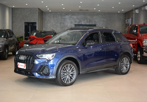 Audi Q3 2022 Azul — foto 1 de 3