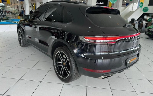 imagem-https://www.socarrao.com.br/sc-vehicle-images-prod/887708/1789657819296-7656562_6_B_6662f65e5f.jpeg