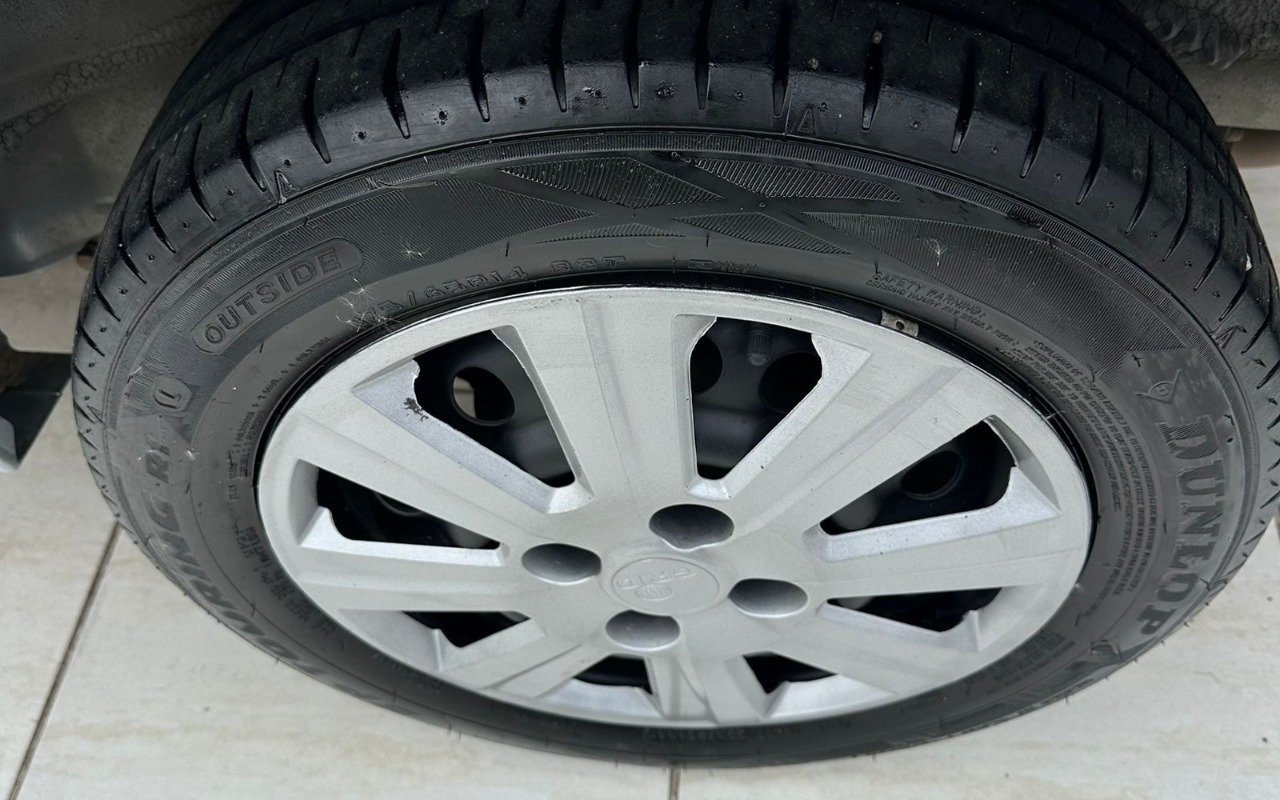 imagem-https://www.socarrao.com.br/sc-vehicle-images-prod/887722/1772641957984-NTA3OWRjZjktMTBjMS00MTg4LWI3ZDYtM2NiOWE4NDMxNDY2LmpwZw.jpg