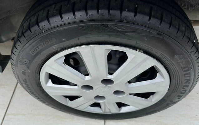 imagem-https://www.socarrao.com.br/sc-vehicle-images-prod/887722/1772641957984-NTA3OWRjZjktMTBjMS00MTg4LWI3ZDYtM2NiOWE4NDMxNDY2LmpwZw.jpg