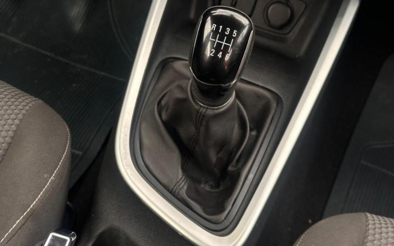imagem-https://www.socarrao.com.br/sc-vehicle-images-prod/887726/1772284904752-NzcyNDE1M18xX0JfYTlhNTViZTYxYi5qcGVn.jpeg