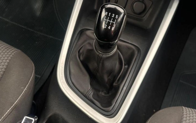 imagem-https://www.socarrao.com.br/sc-vehicle-images-prod/887726/1772284904752-NzcyNDE1M18xX0JfYTlhNTViZTYxYi5qcGVn.jpeg