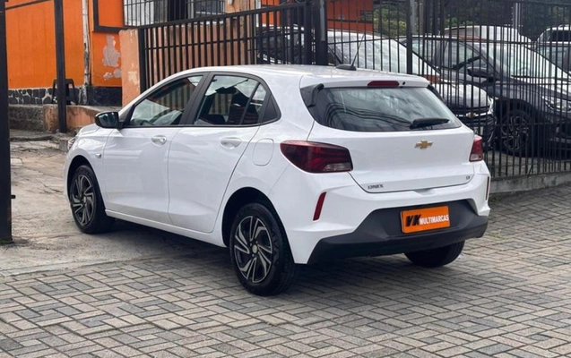 imagem-https://www.socarrao.com.br/sc-vehicle-images-prod/887726/1772284905146-NzcyNDE1M18xX0JfNzQzOTk1ZDE0ZS5qcGVn.jpeg