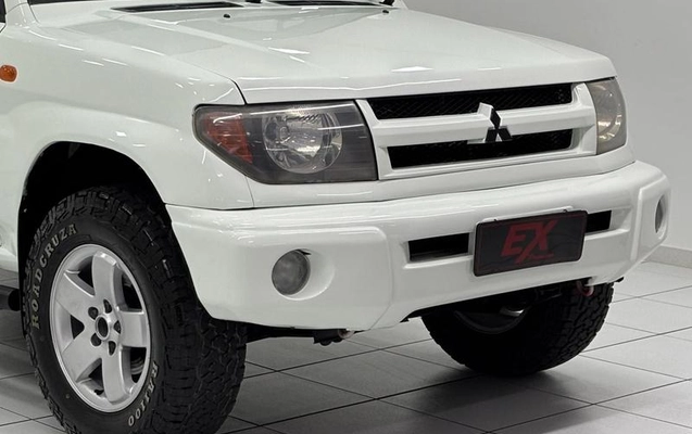 imagem-https://www.socarrao.com.br/sc-vehicle-images-prod/887735/1789136715117-7850089_9_B_d4c7499fc7.jpeg