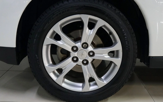 imagem-https://www.socarrao.com.br/sc-vehicle-images-prod/887902/1772289076335-MTEuanBn.jpg