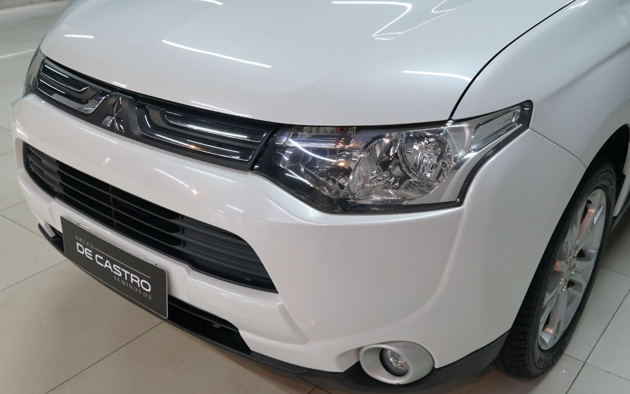 imagem-https://www.socarrao.com.br/sc-vehicle-images-prod/887902/1772289076398-MTMuanBn.jpg