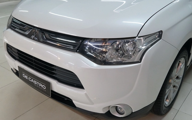 imagem-https://www.socarrao.com.br/sc-vehicle-images-prod/887902/1772289076398-MTMuanBn.jpg