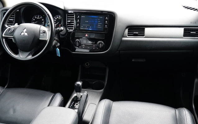 imagem-https://www.socarrao.com.br/sc-vehicle-images-prod/887902/1772289076715-MjEuanBn.jpg