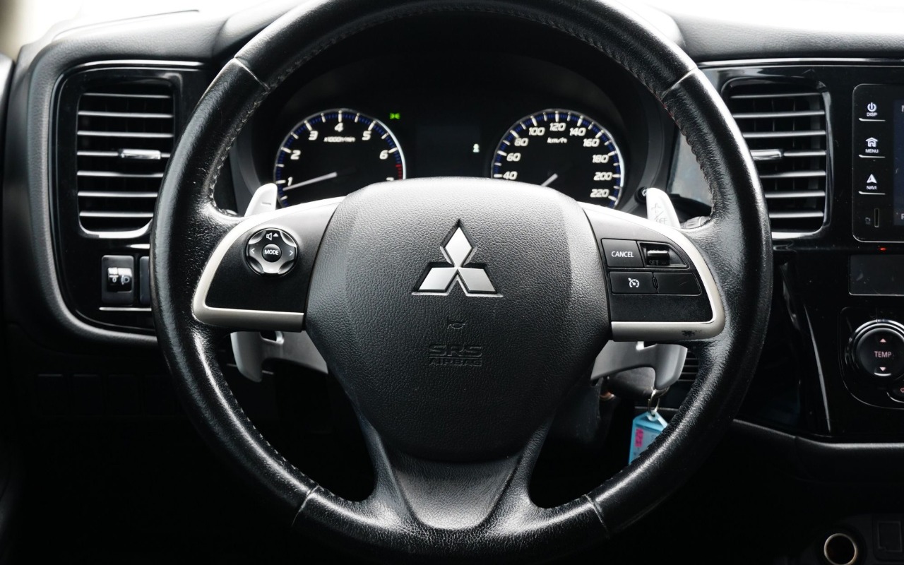 imagem-https://www.socarrao.com.br/sc-vehicle-images-prod/887902/1772289076765-MjAuanBn.jpg