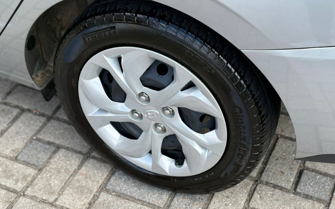 imagem-https://www.socarrao.com.br/sc-vehicle-images-prod/887944/1772290384305-V2hhdHNBcHAgSW1hZ2UgMjAyNi0wMi0yOCBhdCAxMC40NS4wNSAoMykuanBlZw.jpeg