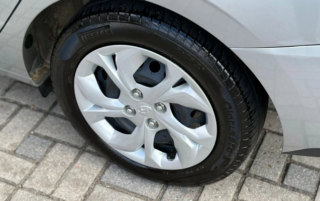 imagem-https://www.socarrao.com.br/sc-vehicle-images-prod/887944/1772290384305-V2hhdHNBcHAgSW1hZ2UgMjAyNi0wMi0yOCBhdCAxMC40NS4wNSAoMykuanBlZw.jpeg
