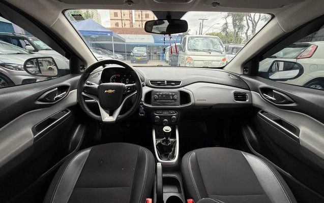 imagem-https://www.socarrao.com.br/sc-vehicle-images-prod/887997/1788549464604-7801192_7_B_614412c552.jpeg