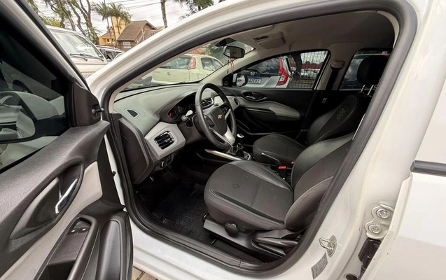 imagem-https://www.socarrao.com.br/sc-vehicle-images-prod/887997/1788549464606-7801192_4_B_b8a27a64a0.jpeg