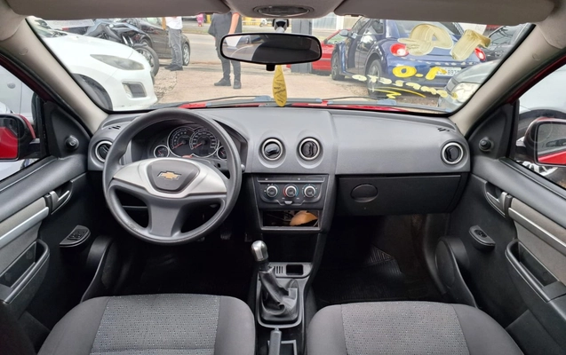 imagem-https://www.socarrao.com.br/sc-vehicle-images-prod/888030/1772294201525-Ny5qcGc.jpg