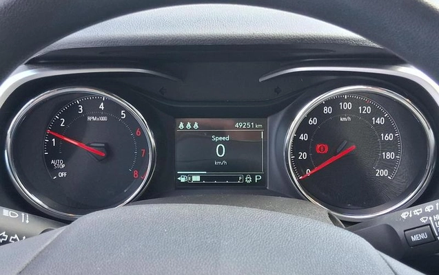 imagem-https://www.socarrao.com.br/sc-vehicle-images-prod/888352/1788982806519-7850448_13_B_22791493b4.jpeg