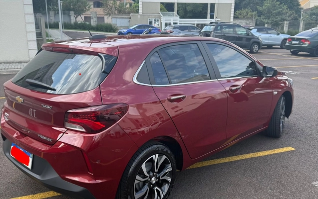 imagem-https://www.socarrao.com.br/sc-vehicle-images-prod/888378/1772302723052-SU1HXzYxMjkuanBlZw.jpeg