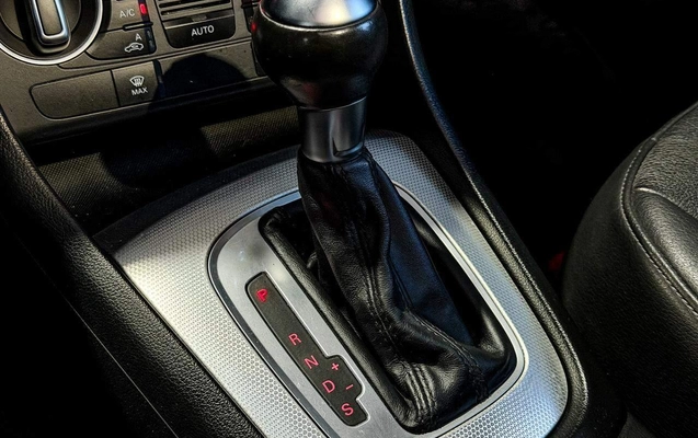 imagem-https://www.socarrao.com.br/sc-vehicle-images-prod/888413/1782332680252-971229312f3c44deb2a838f2610a7281_1772299265489.jpeg