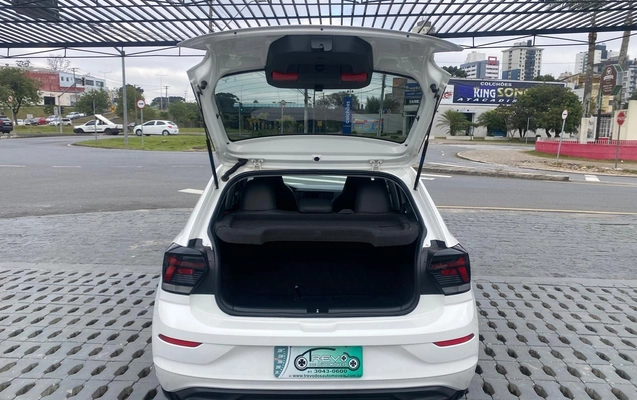 imagem-https://www.socarrao.com.br/sc-vehicle-images-prod/888602/1772310385068-OS5qcGc.jpg