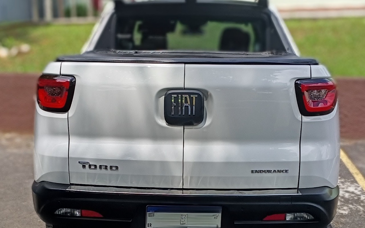 imagem-https://www.socarrao.com.br/sc-vehicle-images-prod/889516/1772404742850-SU1HXzIwMjYwMzAxXzExMjczNDk4Ml9IRFJfUE9SVFJBSVR-Mi5qcGc.jpg