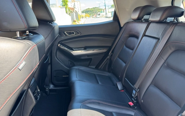 imagem-https://www.socarrao.com.br/sc-vehicle-images-prod/890264/1789731632709-V2hhdHNBcHAgSW1hZ2UgMjAyNi0wOS0xNiBhdCAxMS4xNy41Ni5qcGVn.jpeg