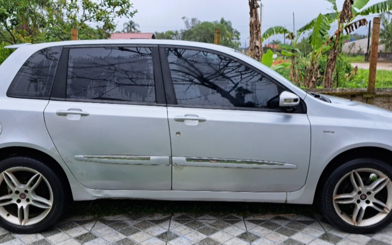 imagem-https://www.socarrao.com.br/sc-vehicle-images-prod/890510/1772455825661-U2NyZWVuc2hvdF8yMDI2MDMwMl8wOTQ1MzhfR2FsbGVyeS5qcGc.jpg