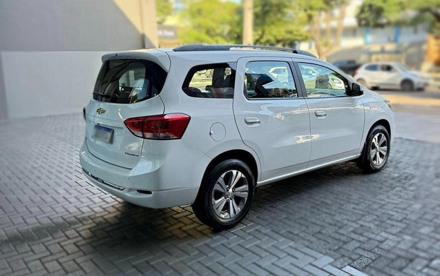 imagem-https://www.socarrao.com.br/sc-vehicle-images-prod/890743/1778694624189-7852841_5_B_a0d81c7cab.jpeg