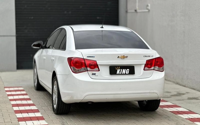 imagem-https://www.socarrao.com.br/sc-vehicle-images-prod/890754/1788533835897-7852828_10_B_6d29b72e6d.jpeg