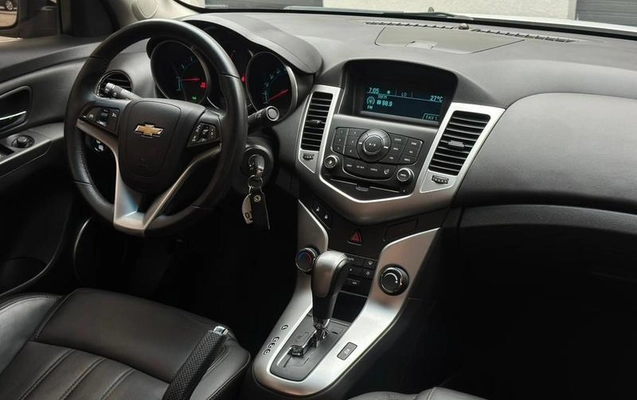 imagem-https://www.socarrao.com.br/sc-vehicle-images-prod/890754/1788533835907-7852828_2_B_4821f1e243.jpeg
