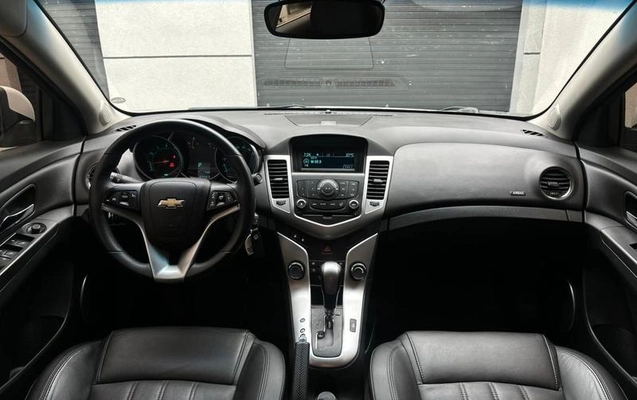 imagem-https://www.socarrao.com.br/sc-vehicle-images-prod/890754/1788533835910-7852828_2_B_6bc8c045fc.jpeg