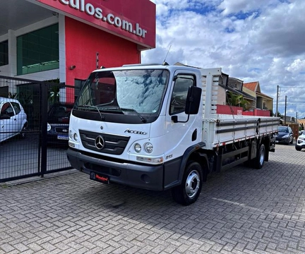 Mercedes-Benz Accelo 815 2p (diesel) (E5) 2022 Branco — foto 1 de 3