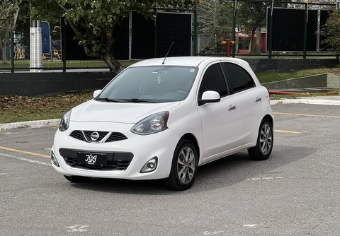 Nissan MARCH 2017 Branco — foto 1 de 3