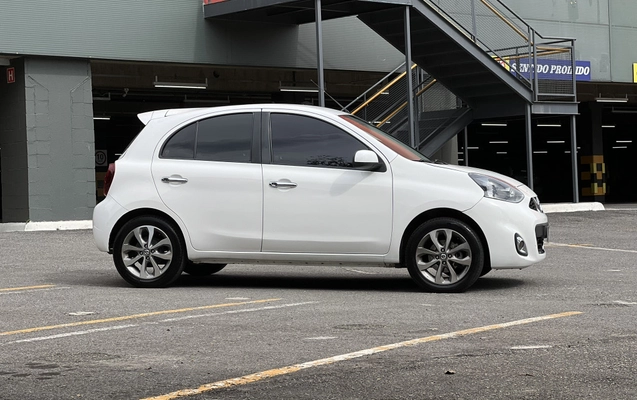 imagem-https://www.socarrao.com.br/sc-vehicle-images-prod/891781/1772461990292-vehicle_image_1722537899_7e2c1368d8e443e8bf4326a644c0b2a7.jpeg