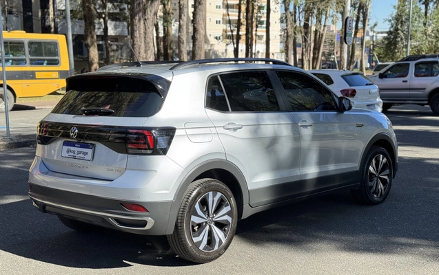 imagem-https://www.socarrao.com.br/sc-vehicle-images-prod/891782/1772461995637-vehicle_image_1753993716_f3cb8af302be1c9a7904750faec6f3b1.jpeg