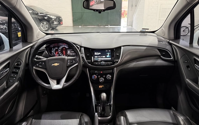 imagem-https://www.socarrao.com.br/sc-vehicle-images-prod/891794/1778704035742-vehicle_image_1778703947_753fbc7f29639b3ab3367c9318fc55ae.jpeg