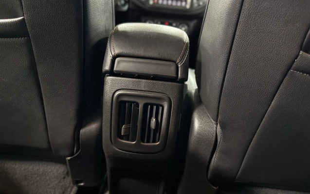 imagem-https://www.socarrao.com.br/sc-vehicle-images-prod/891797/1788375153402-vehicle_image_1778161987_faccb09d6be41a724636377a22d3554a.jpeg