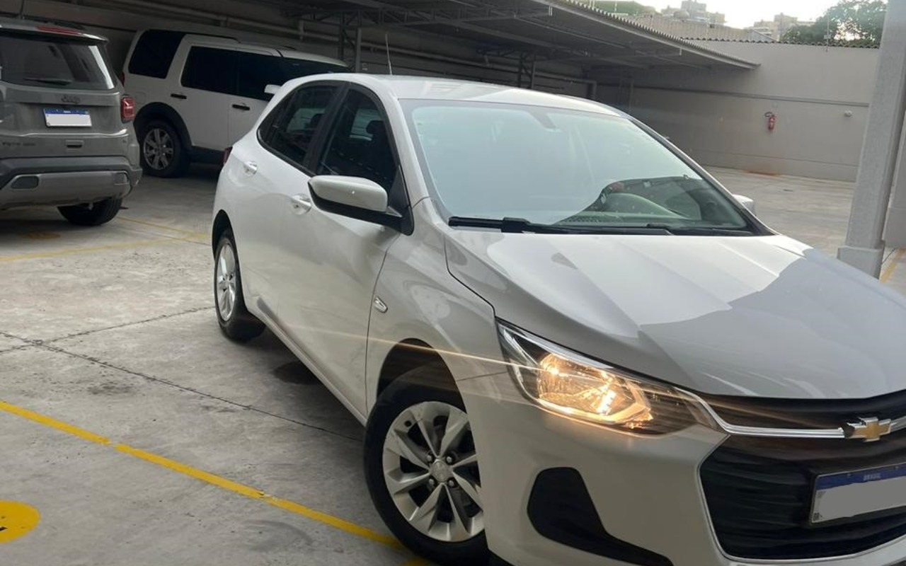 imagem-https://www.socarrao.com.br/sc-vehicle-images-prod/892799/1772472959173-V2hhdHNBcHAgSW1hZ2UgMjAyNi0wMy0wMiBhdCAxMy41OC41MiAoMSkuanBlZw.jpeg