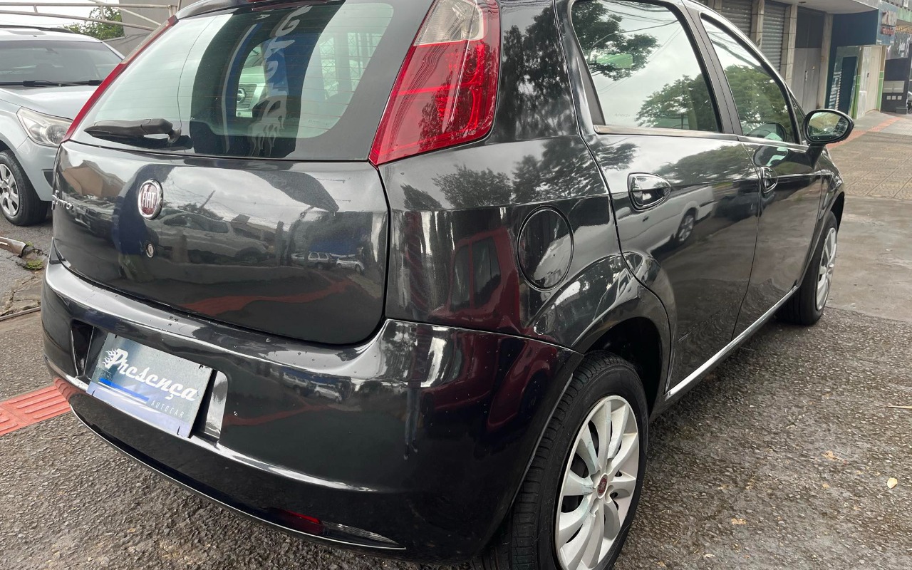 imagem-https://www.socarrao.com.br/sc-vehicle-images-prod/893603/1772474613824-YTAyMzJhOWYtNzc2OC00ODYzLTg1ODQtODA0OTk5NDcwODcwLmpwZw.jpg