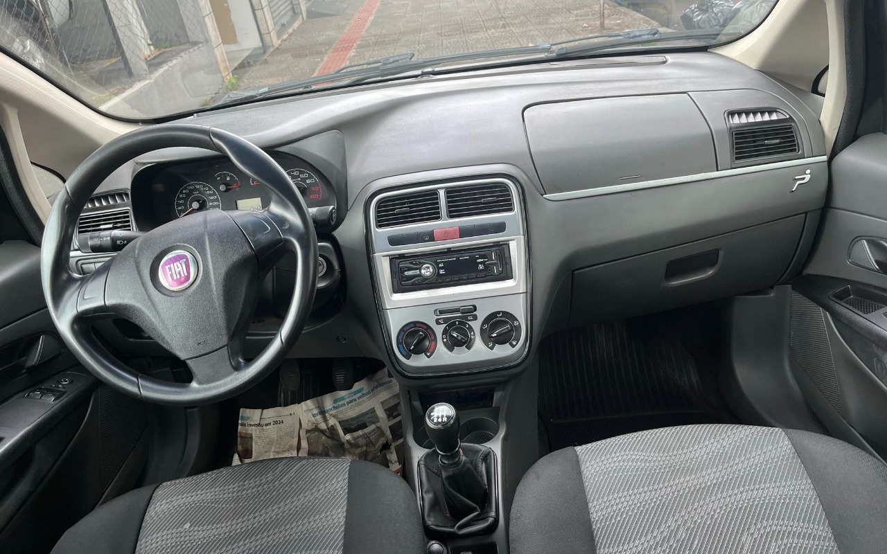 imagem-https://www.socarrao.com.br/sc-vehicle-images-prod/893603/1772474614120-N2I5NDdjYTUtMjQyZC00NzA1LWJkYTktZTE5NTY4M2ZlYTcxLmpwZw.jpg