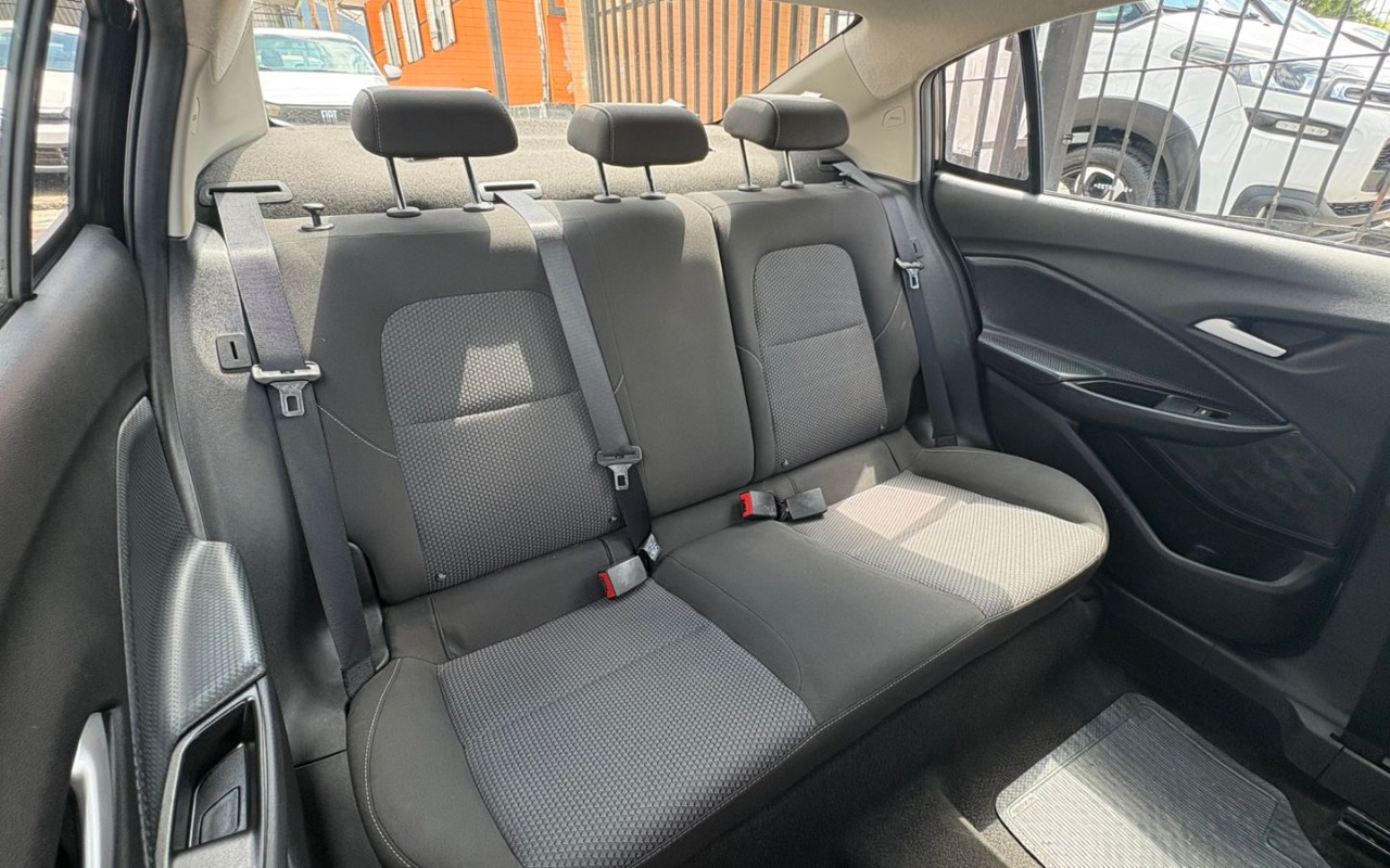 imagem-https://www.socarrao.com.br/sc-vehicle-images-prod/893964/1772475153732-V2hhdHNBcHAgSW1hZ2UgMjAyNi0wMy0wMiBhdCAxNC4zMC4yNSAoMSkuanBlZw.jpeg