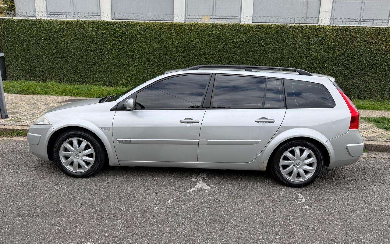 imagem-https://www.socarrao.com.br/sc-vehicle-images-prod/894060/1772476737218-NS5qcGVn.jpeg