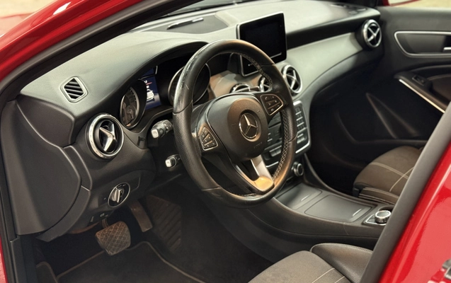 imagem-https://www.socarrao.com.br/sc-vehicle-images-prod/894750/1772486043807-vehicle_image_1770100525_e40b0a726f9cecfc1a19cfe551af4c97.jpeg