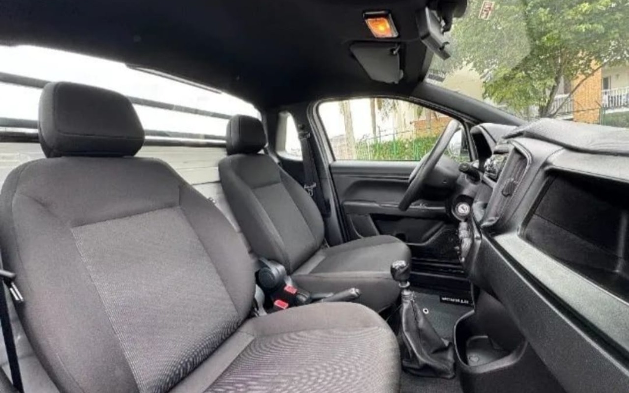 imagem-https://www.socarrao.com.br/sc-vehicle-images-prod/894879/1772496747445-SU1HLTIwMjYwMjI0LVdBMDA4NigxKS5qcGc.jpg