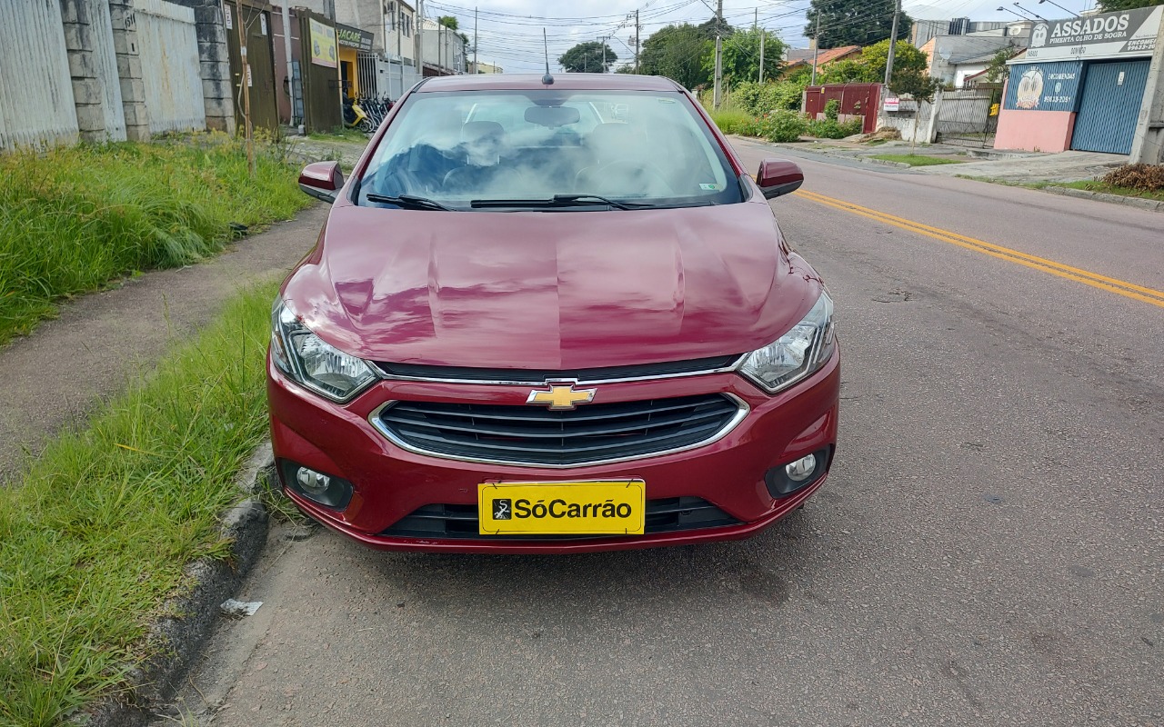 Chevrolet Prisma 2017 Vermelho — foto 1 de 3