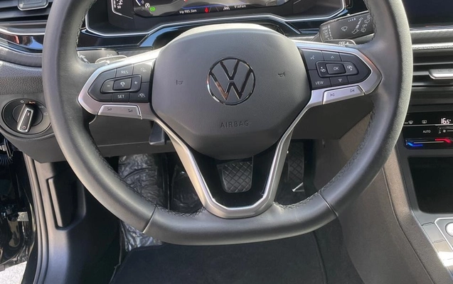 imagem-https://www.socarrao.com.br/sc-vehicle-images-prod/895575/1786307116539-c1b25aff-b1d8-40ce-b8d7-d9ff26edc472.jpg