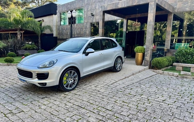 imagem-https://www.socarrao.com.br/sc-vehicle-images-prod/895618/1780932556698-7853914_0_B_4f58374b03.jpeg