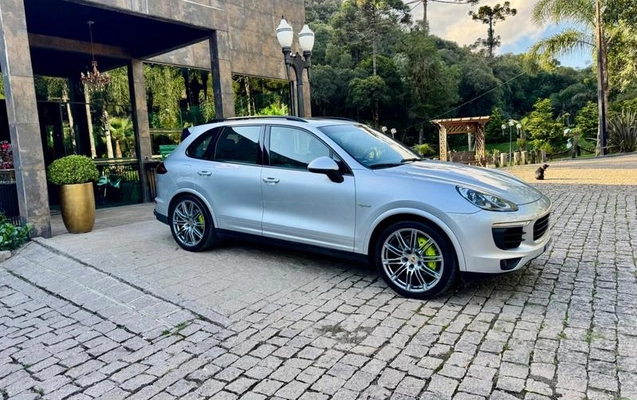 imagem-https://www.socarrao.com.br/sc-vehicle-images-prod/895618/1780932556699-7853914_3_B_180743bb1e.jpeg