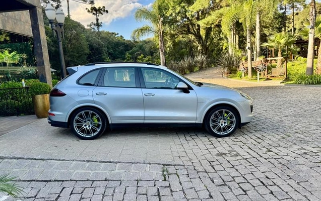 imagem-https://www.socarrao.com.br/sc-vehicle-images-prod/895618/1780932556700-7853914_4_B_ebd1a00dcc.jpeg